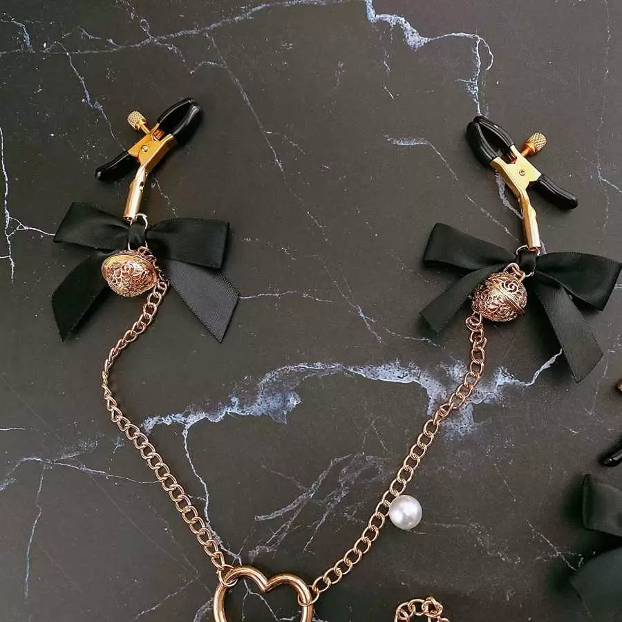 Three Heads Nipple Clamps with Chain, Bow-knot Nipple Clips Nipple Jewelry Non Piercing, Nipple Toys for Womens Pleasure