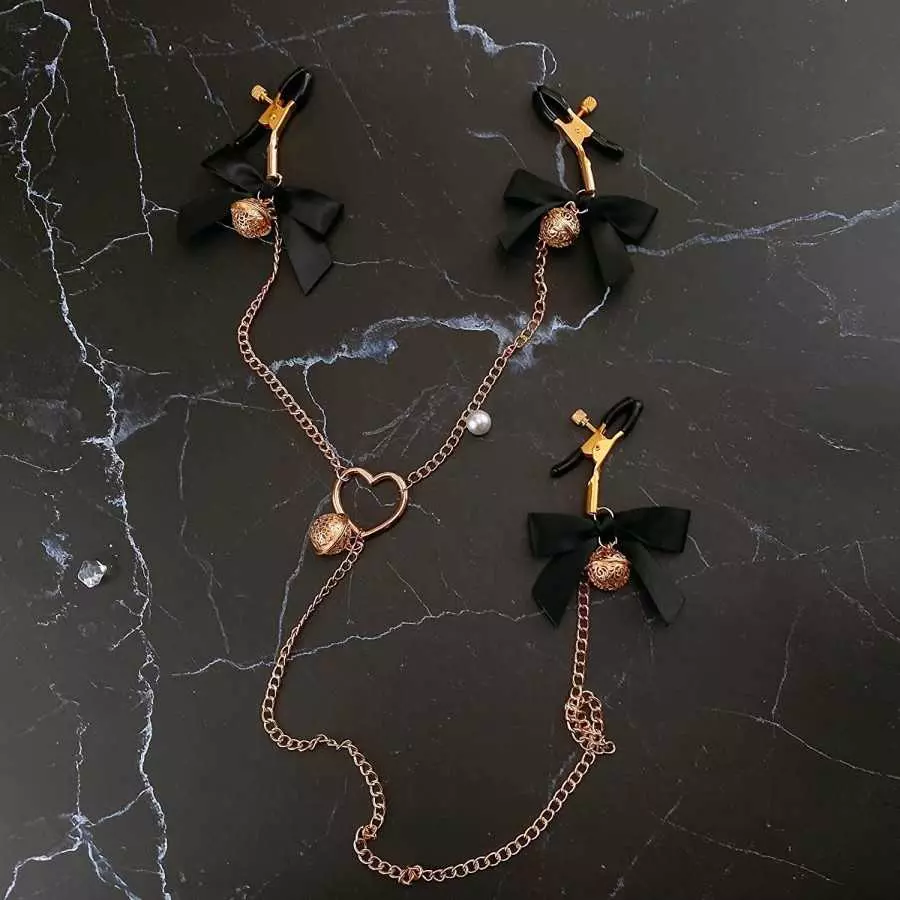 Three Heads Nipple Clamps with Chain, Bow-knot Nipple Clips Nipple Jewelry Non Piercing, Nipple Toys for Womens Pleasure