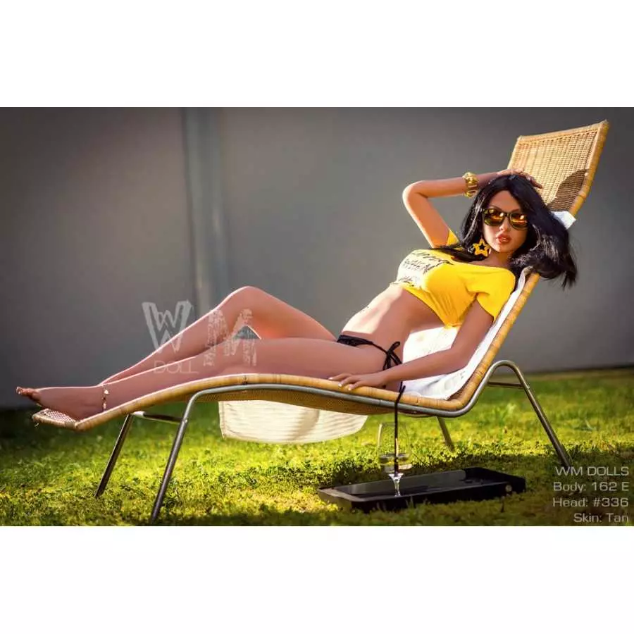 Courtney 162cm Badly Behaved (5ft4)