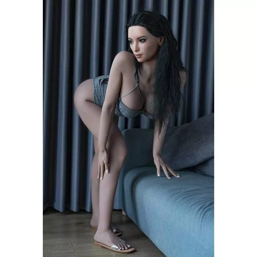 Lara GE75 170cm C Cup Zelex (5ft7)