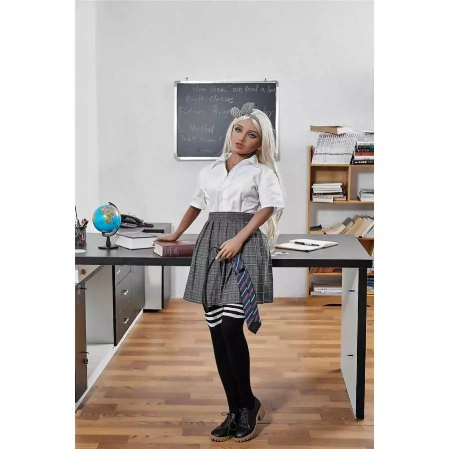 Victoria 150cm B Cup Irontech TPE (4ft11)