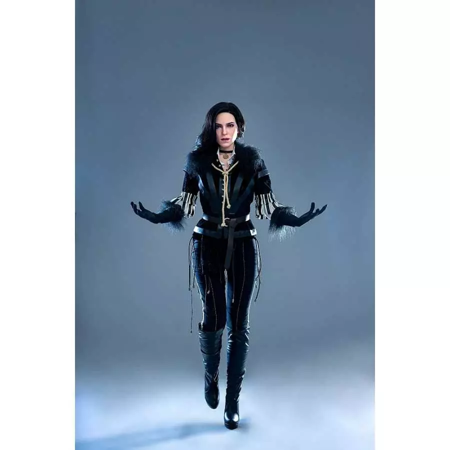 Yennefer 168cm A Cup Fair GameLady (5ft6)