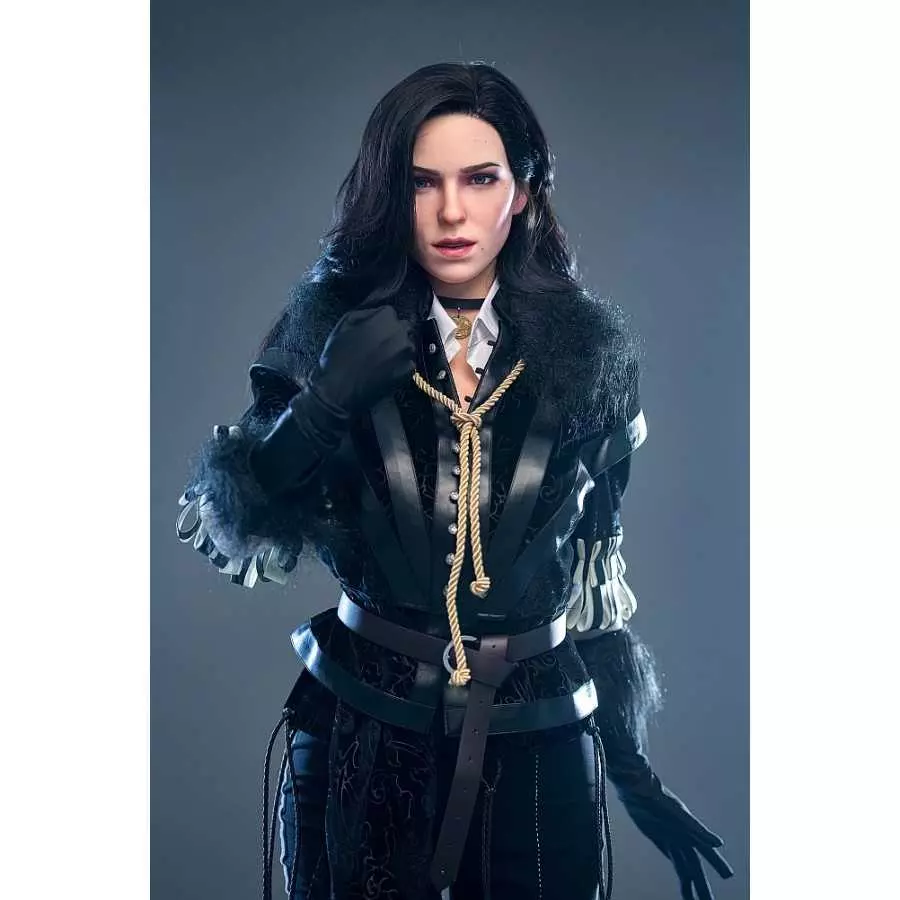 Yennefer 168cm A Cup Fair GameLady (5ft6)