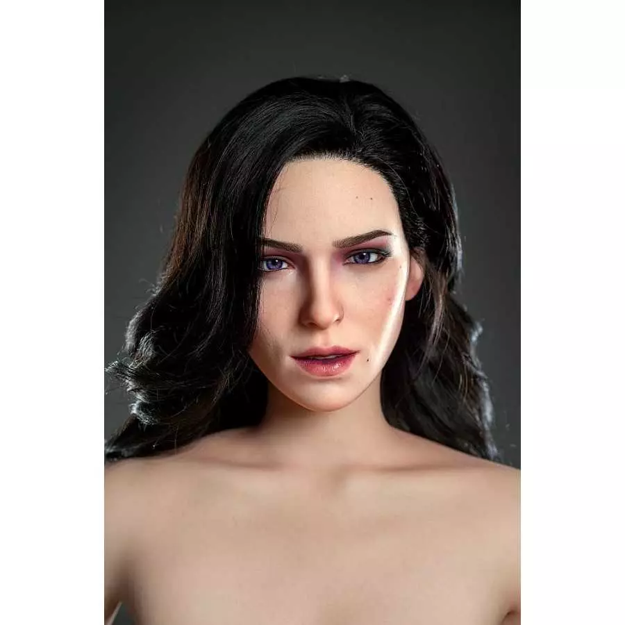 Yennefer 168cm A Cup Fair GameLady (5ft6)
