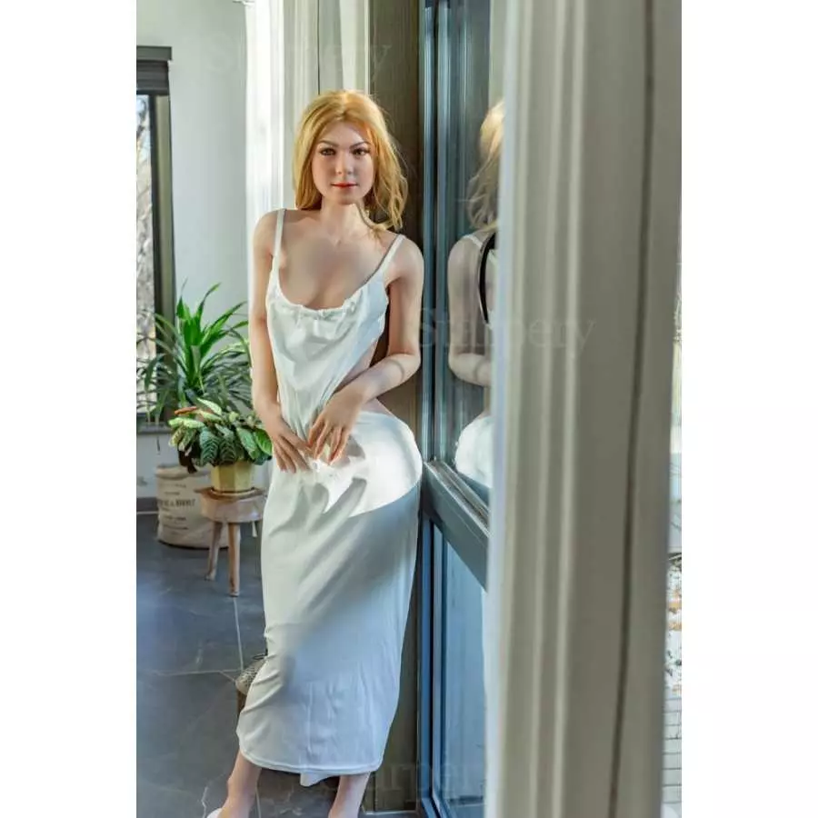 Imogen 171cm A Cup Starpery (5ft7)