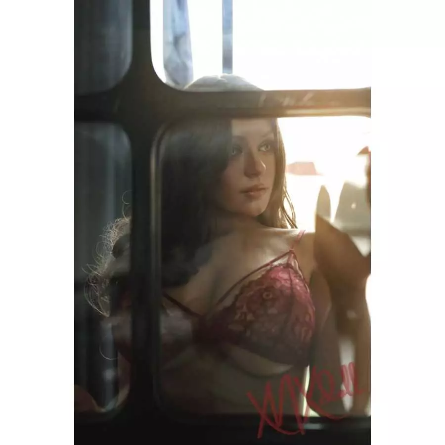 X8 Gisele 164cm XNX Doll (5ft5)