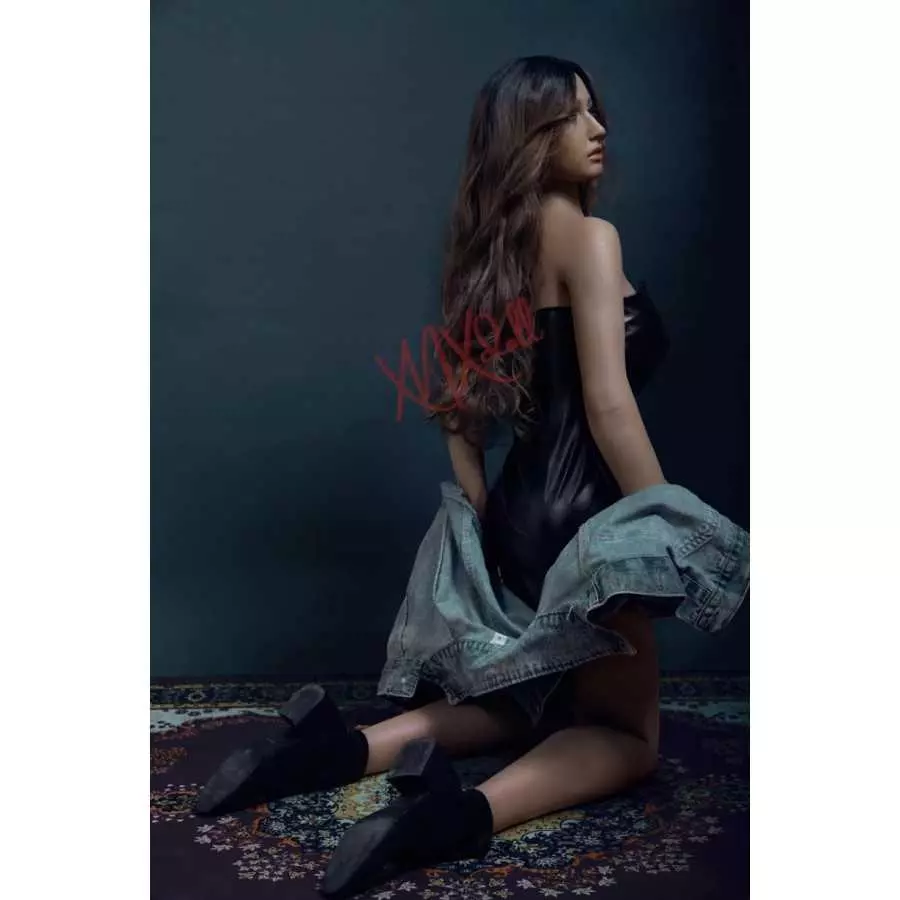 X12 Taylor 164cm XNX Doll (5ft5)