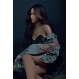 X12 Taylor 164cm XNX Doll (5ft5)