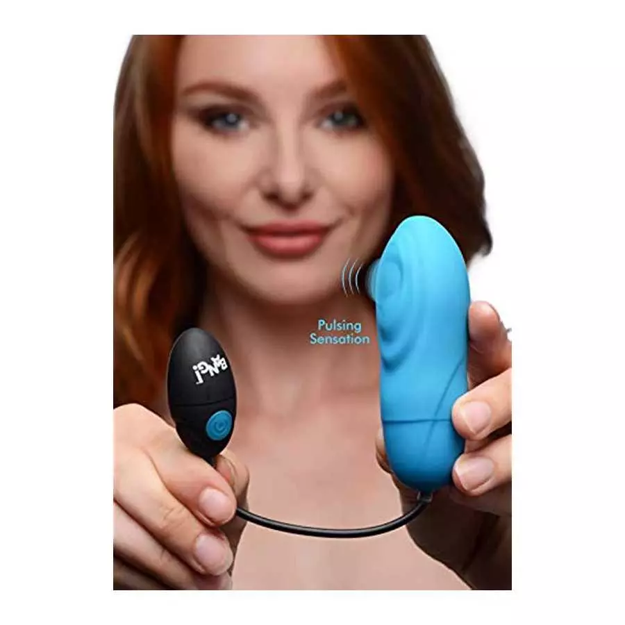 7X Pulsing Rechargeable Silicone Vibrator - Blue 7X Pulsing Rechargeable Silicone Vibrator - Blue