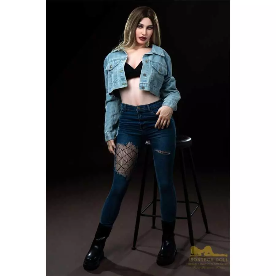 Pearl S19 168cm A Cup Irontech (5ft6)