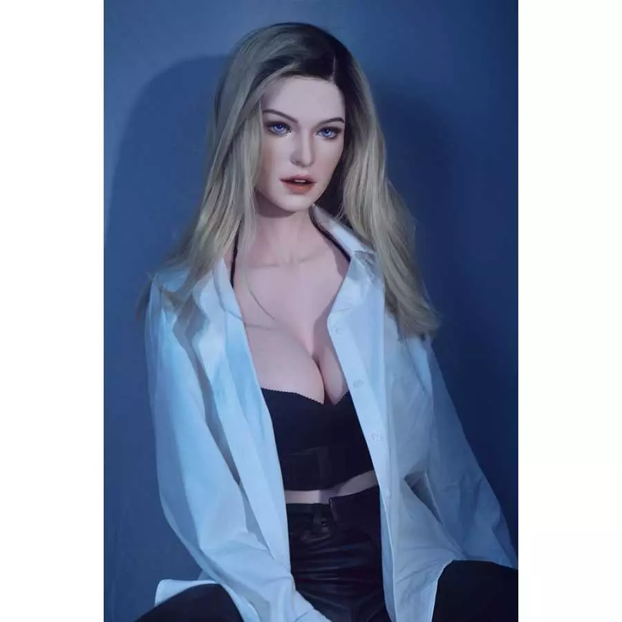 Tyler Grande 165cm ElsaBabe L Breasts (5ft5)