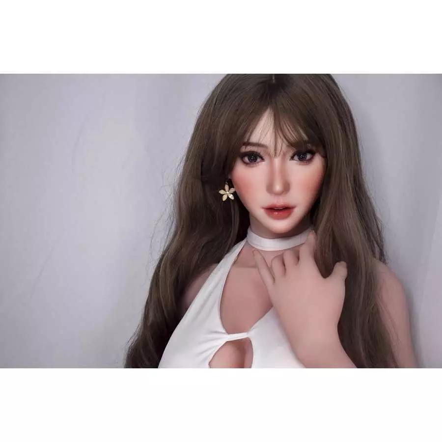 Amami Tomoko 165cm ElsaBabe M Breasts (5ft5)