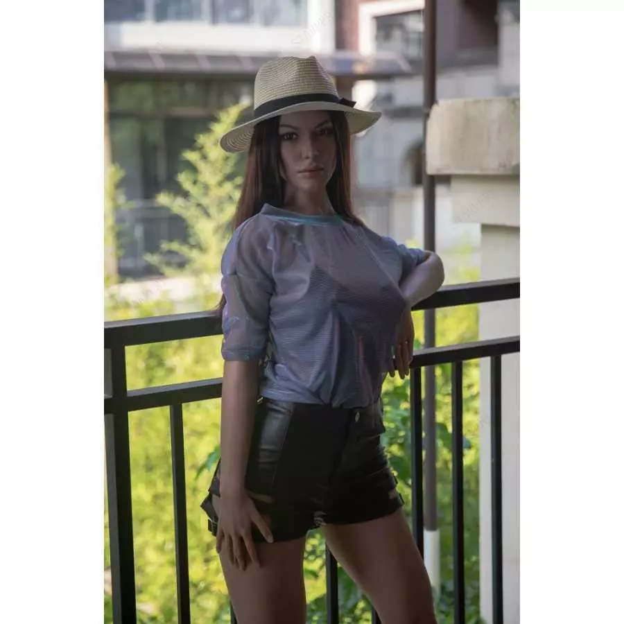 Yvonne 174cm D Cup Starpery (5ft9)