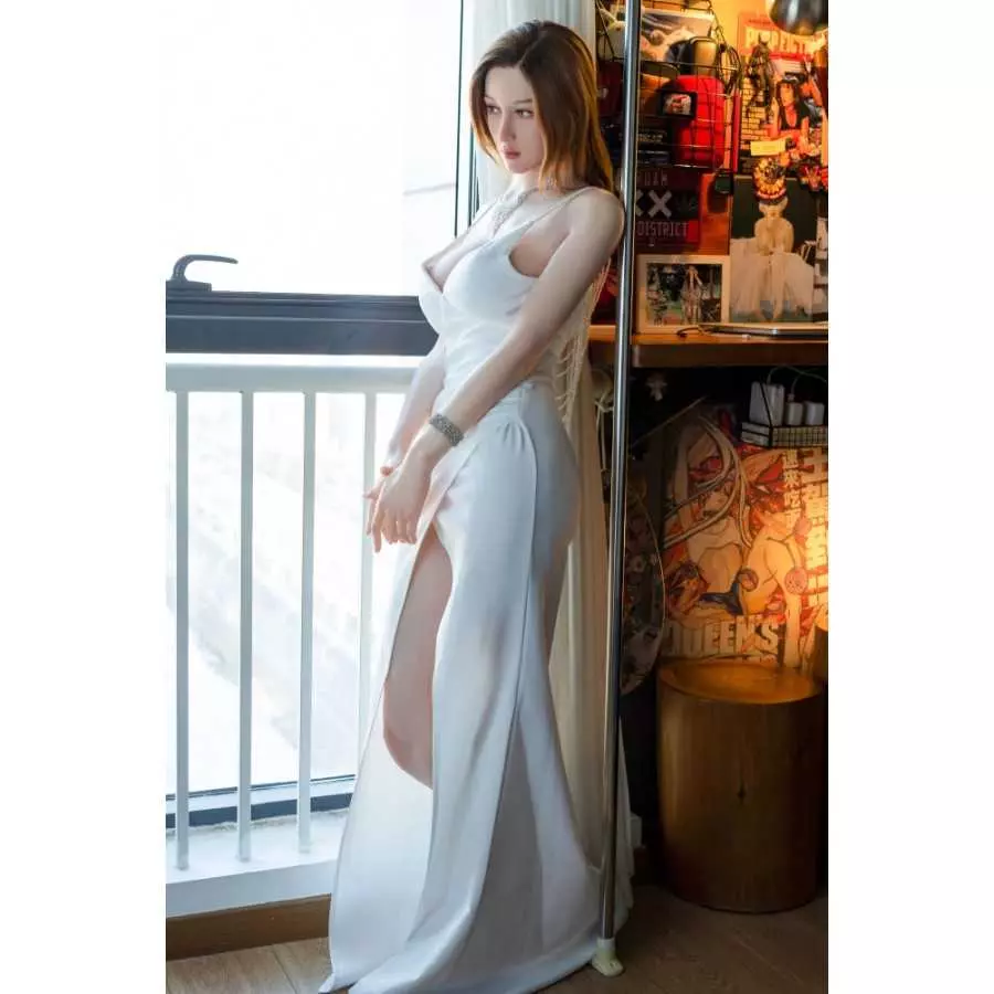 Maira 170cm C Cup Fair Skin GE07 Zelex (5ft7)