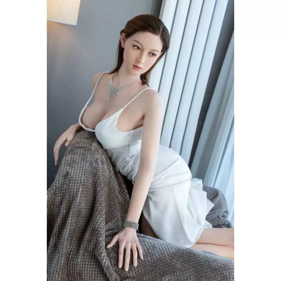 Maira 170cm C Cup Fair Skin GE07 Zelex (5ft7)