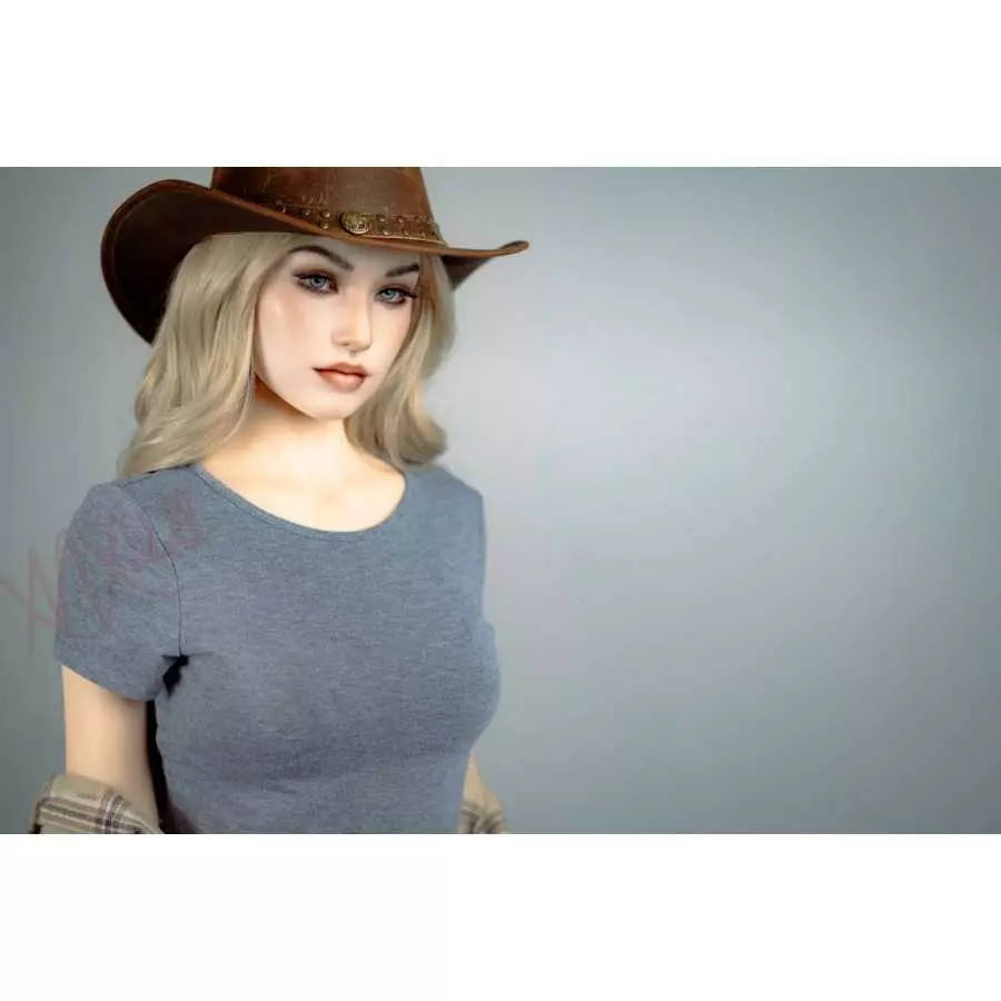 Gemma 160cm X160 X5 XNX (5ft3)