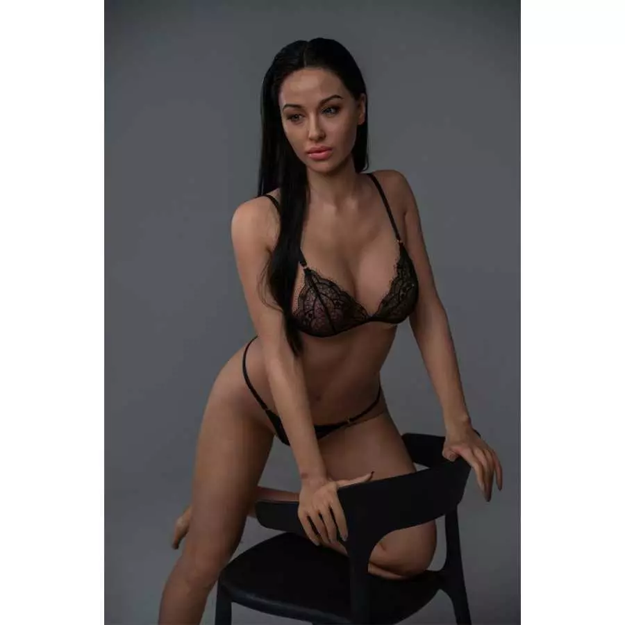 Carmen 170cm C Cup Dark Tan G45 Zelex (5ft7)