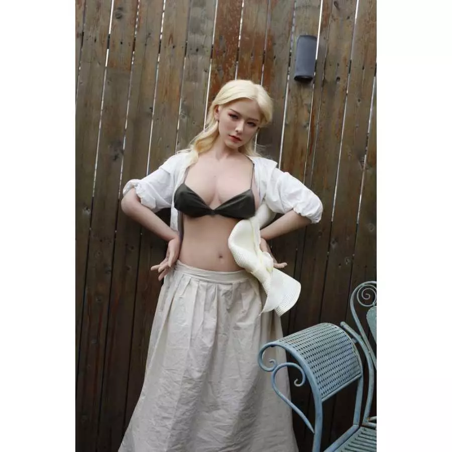 Kelly 156cm G Cup Starpery (5ft1)