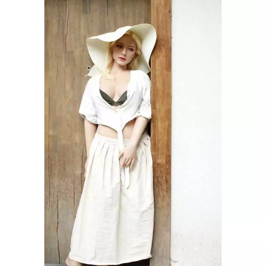 Kelly 156cm G Cup Starpery (5ft1)