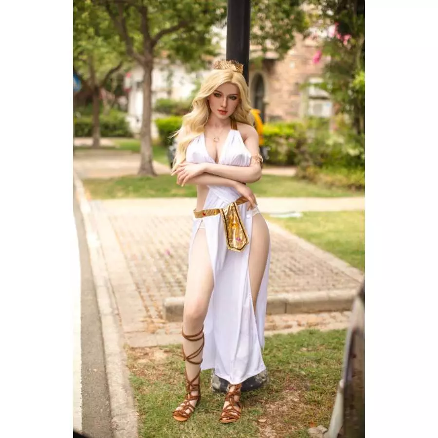 Rozanne 172cm F Cup Starpery (5ft8)