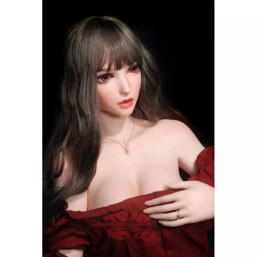 Kurai Ran 165cm ElsaBabe L Breasts (5ft5)