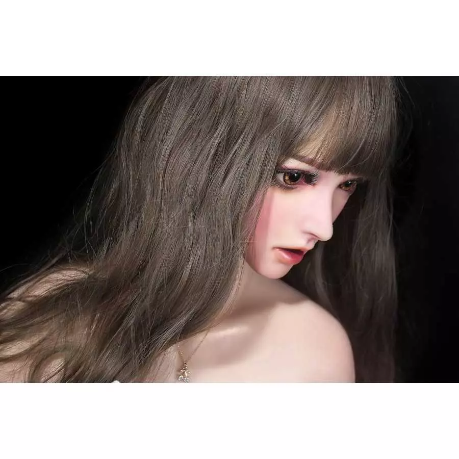 Kurai Ran 165cm ElsaBabe L Breasts (5ft5)