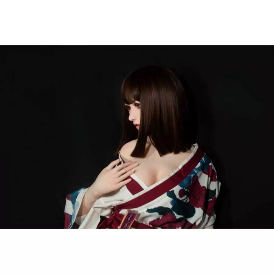 Fujii Kanon 165cm ElsaBabe L Breasts (5ft5)
