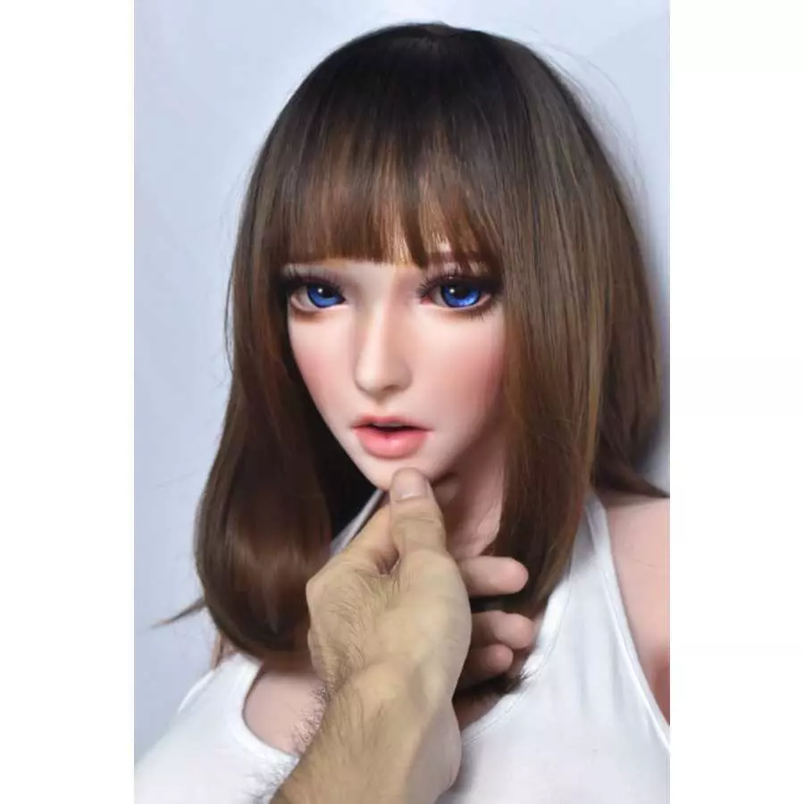 Kurai Sakura 150cm ElsaBabe L Breasts (4ft11)