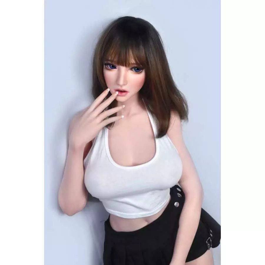 Kurai Sakura 150cm ElsaBabe L Breasts (4ft11)