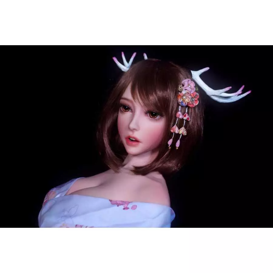 Akimoto Mizuki 150cm ElsaBabe XXL Breasts (4ft11)