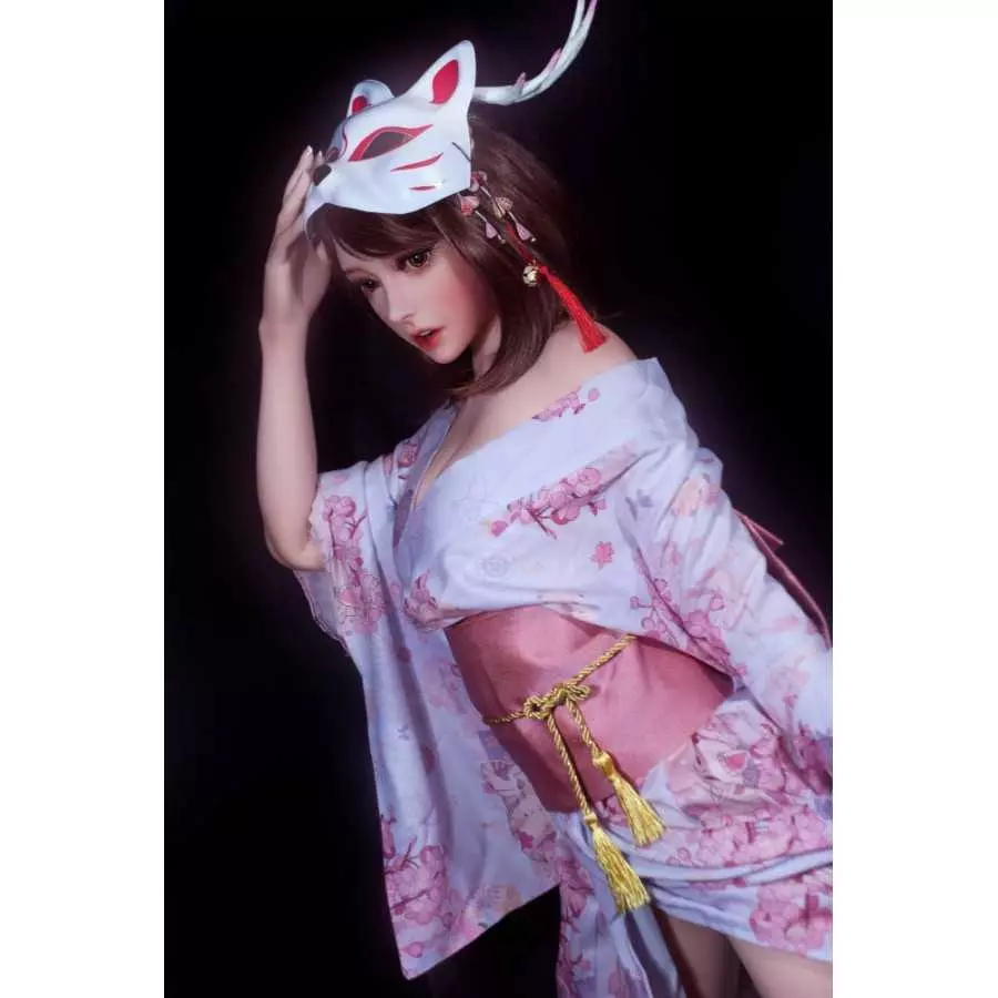 Akimoto Mizuki 150cm ElsaBabe XXL Breasts (4ft11)