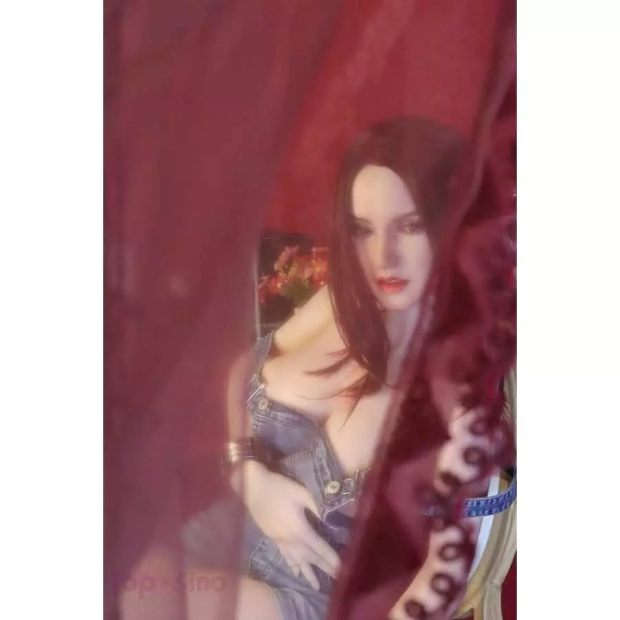 T6 Mina T163 Top Sino (5ft4)