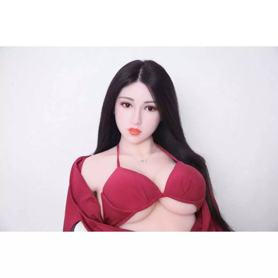 Momoka 165cm Miss Japan (5ft5)