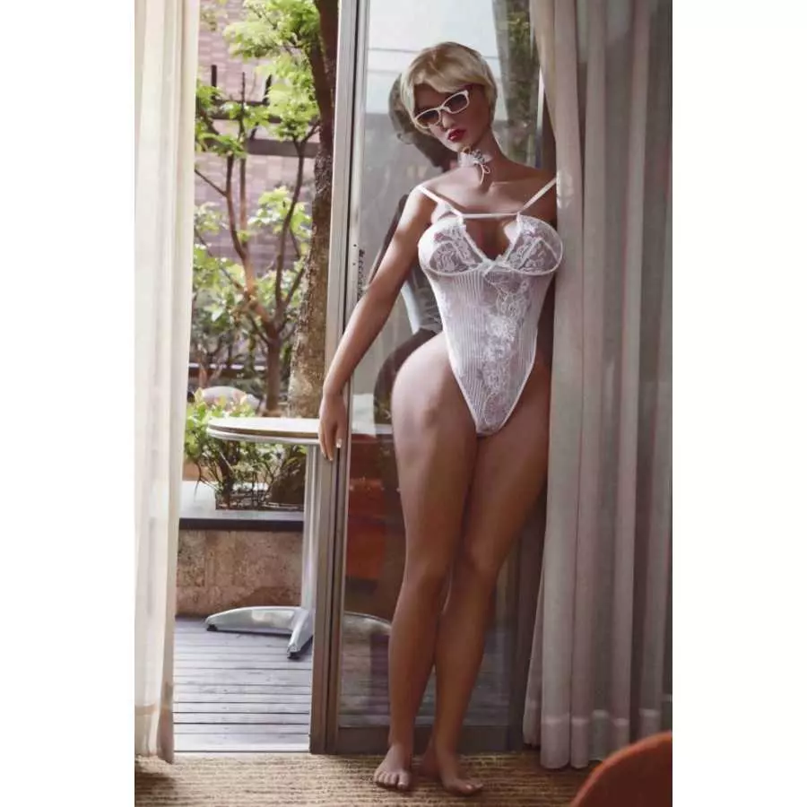 Esmeralda 163cm H Cup WM (5ft4)