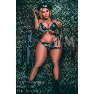 Klara 150cm Tomb Raider (4ft11)