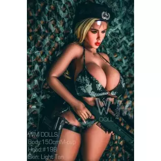 Klara 150cm Tomb Raider (4ft11)