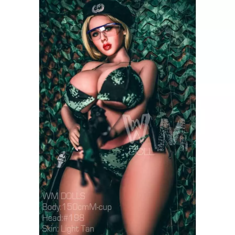 Klara 150cm Tomb Raider (4ft11)