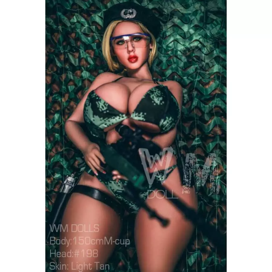 Klara 150cm Tomb Raider (4ft11)