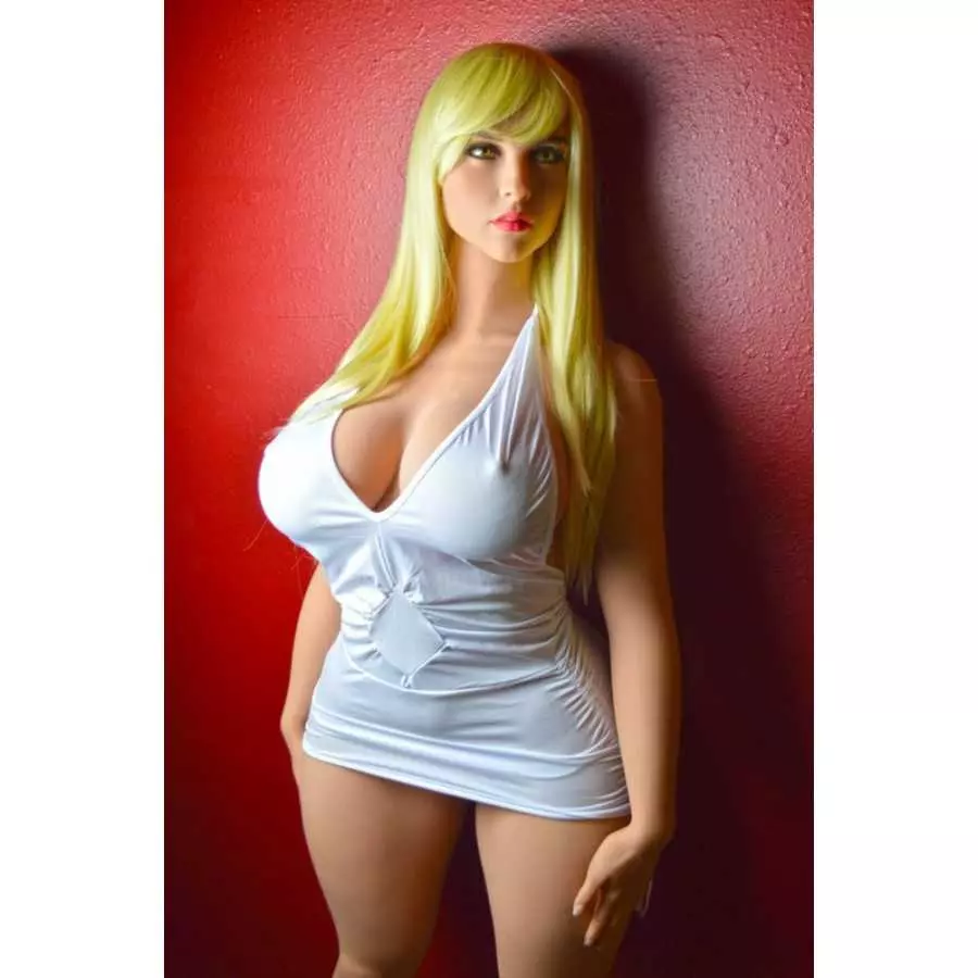 Goldie 163cm H Cup Pornstar (5ft4)