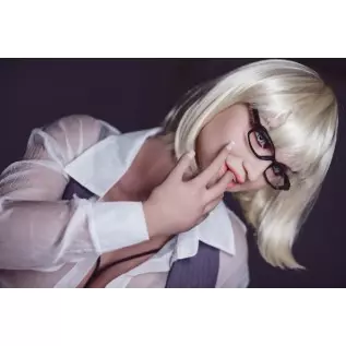 Jane 163cm Lecturer (5ft4)