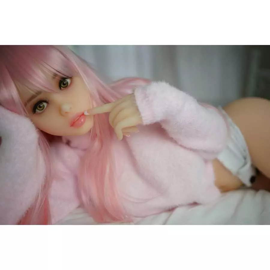 Annie Puppy-like (4ft10)