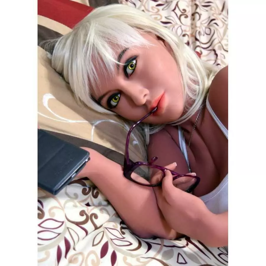 PinkBunny 165cm Gamer Girl (5ft5)