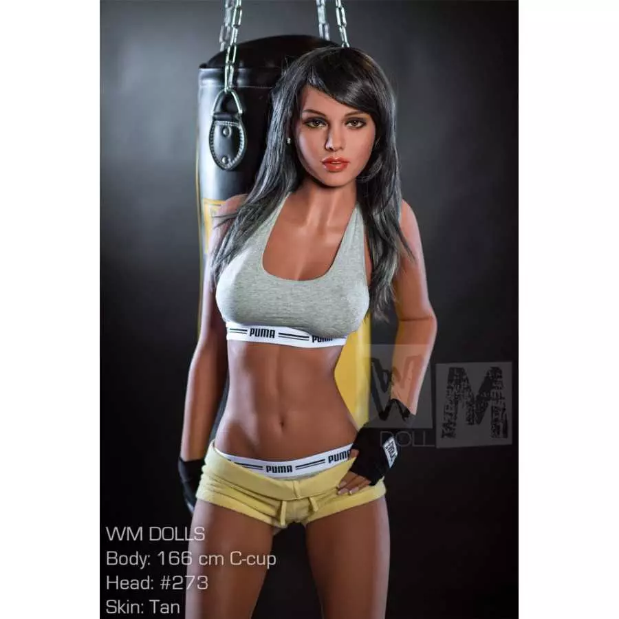 Danielle 166cm MMA Fighter (5ft4) Danielle 166cm MMA Fighter (5ft4)