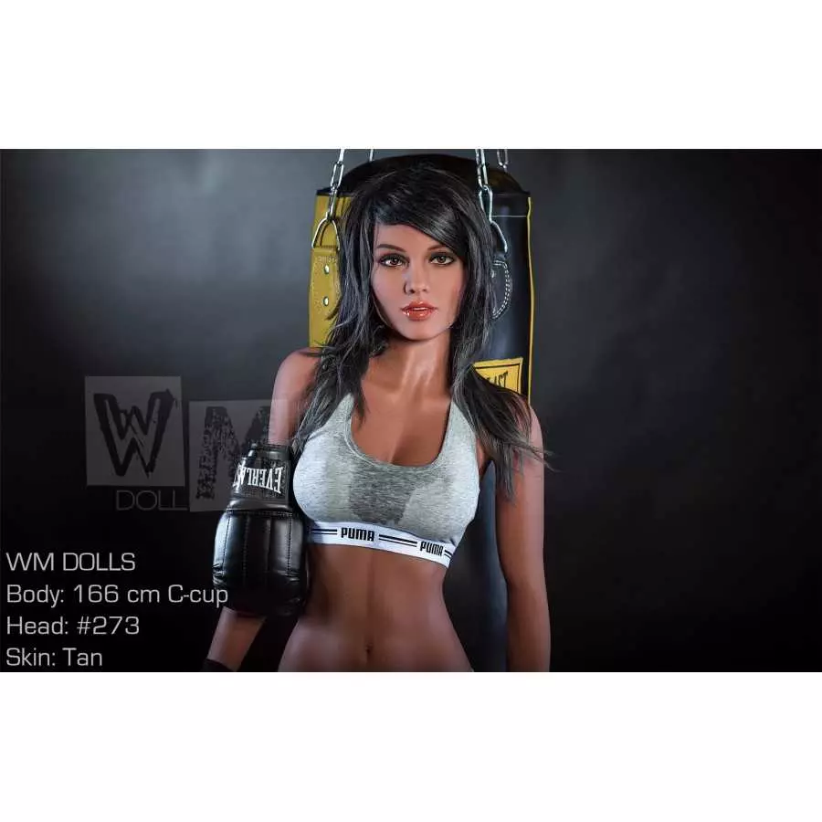 Danielle 166cm MMA Fighter (5ft4)