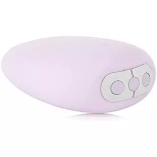 Je Joue Mimi Soft Clitoral Vibrator, Powerful, Whisper Quiet, Soft Velvet Tip, Waterproof, 100% Medical Grade Silicone - Lilac