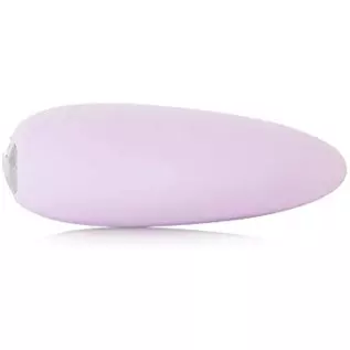 Je Joue Mimi Soft Clitoral Vibrator, Powerful, Whisper Quiet, Soft Velvet Tip, Waterproof, 100% Medical Grade Silicone - Lilac