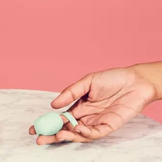 Dame Products Fin Small Finger Massager, Compact Easy to Use 3 Intensity Levels , Grip Free Super Quiet 100% Medical Grade Silic