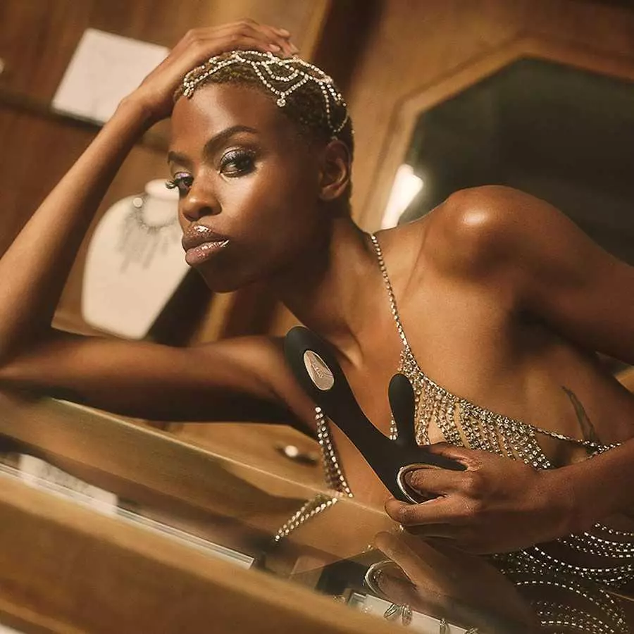 LELO Soraya Wave Luxurious Rabbit Vibrator Sex Toy Vibrators for Women with Unique WaveMotion Technology Thrusting Vibrator for 