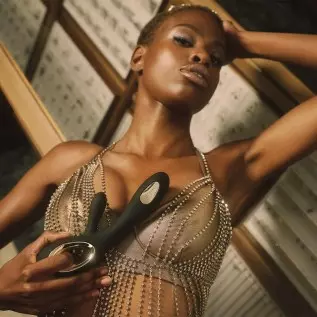 LELO Soraya Wave Luxurious Rabbit Vibrator Sex Toy Vibrators for Women with Unique WaveMotion Technology Thrusting Vibrator for LELO Soraya Wave Luxurious Rabbit Vibrator Sex Toy Vibrators for Women with Unique WaveMotion Technology Thrusting Vibrator for