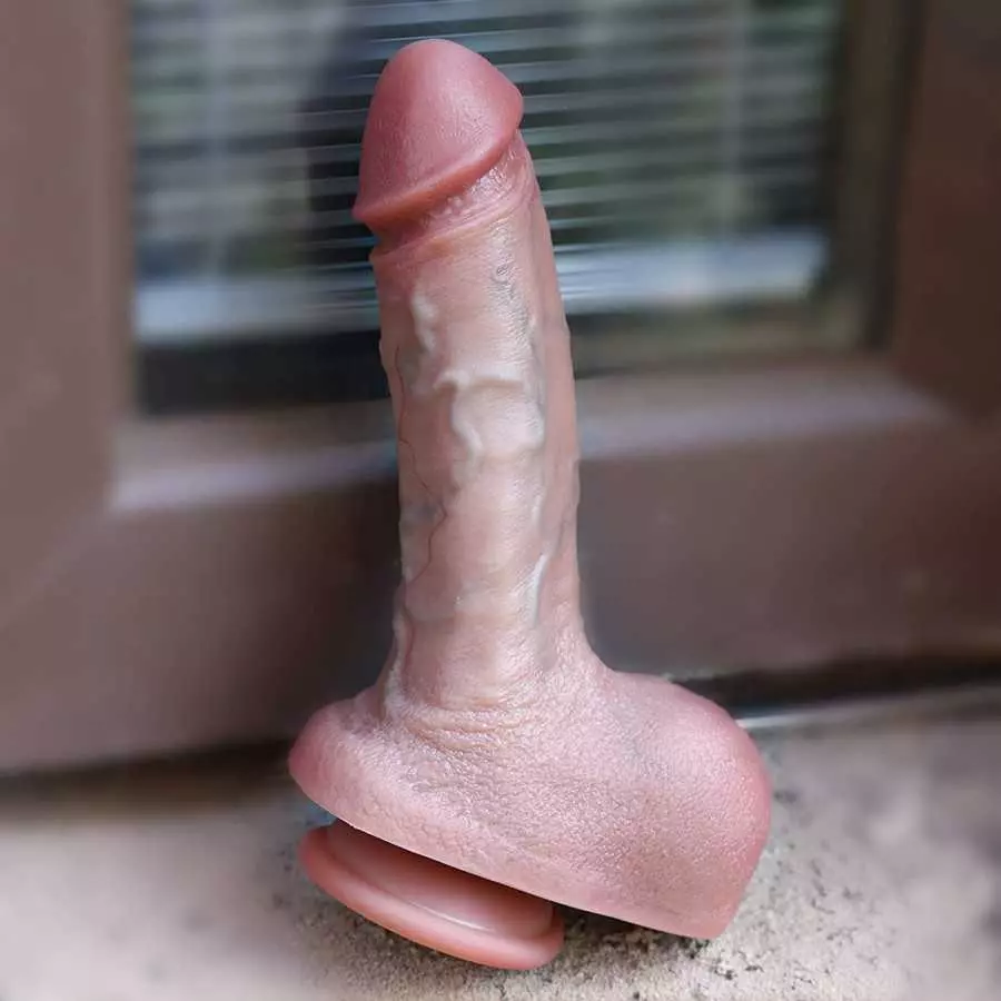 8.77 Inch Realistic Dildo, Body-Safe Material Lifelike Huge Penis, Adult Sex Toys for Women, Flexible Dildos with Suction Cup fo